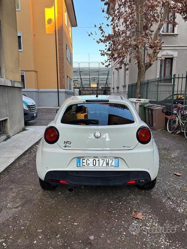 Usata Alfa Romeo MiTo 95 CV (69 kW) 2011 Bianco Utilitaria