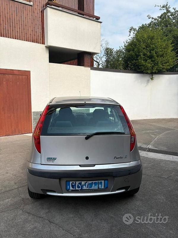 Usata Fiat Punto 2002 Utilitaria