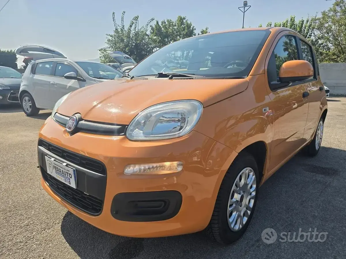 Usata Fiat Panda Lounge 69 CV (50 kW) 2019 Arancione Utilitaria
