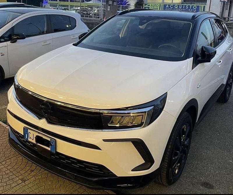 Usata Opel Grandland X GS Line 131 CV (96 kW) 2022 Bianco SUV