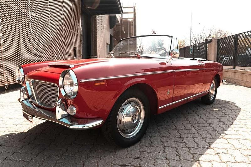 Usata Fiat 1200 58 CV (42 kW) 1962 Rosso Cabrio