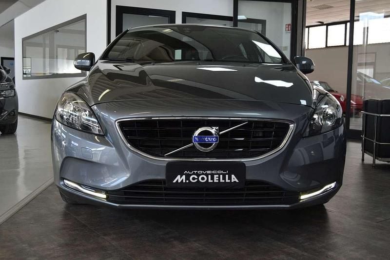 Usata Volvo V40 R-Design 115 CV (84 kW) 2014 Bianco Berlina