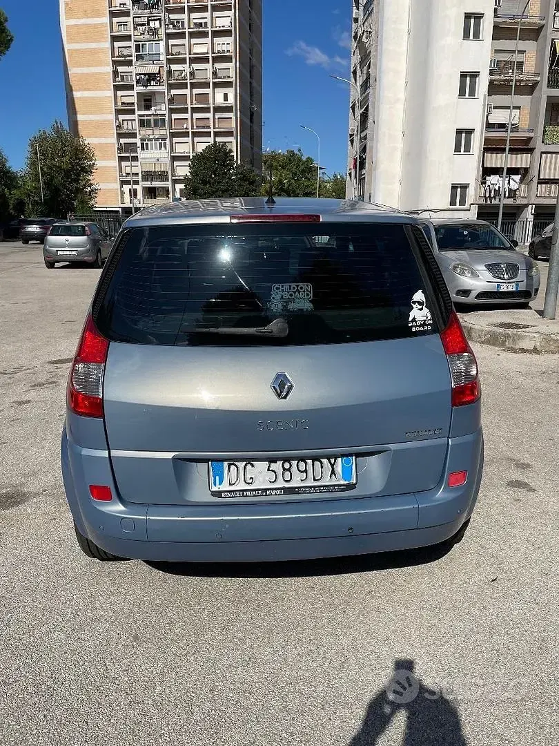 Usata Renault Scénic II 120 CV (88 kW) 2007 Monovolume