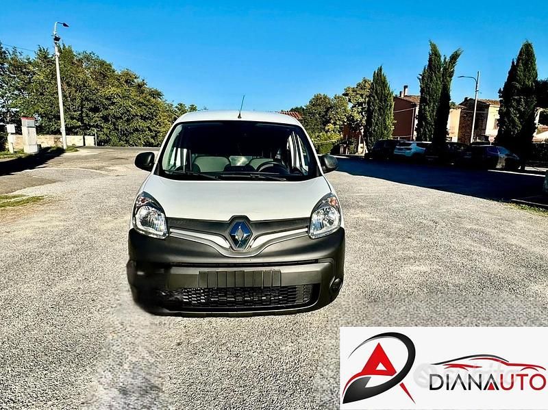 Usata Renault Kangoo 110 CV (80 kW) 2019 Bianco Monovolume