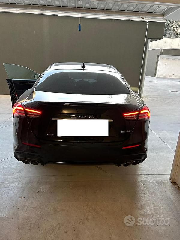 Usata Maserati Ghibli 349 CV (256 kW) 2021 Nero Berlina