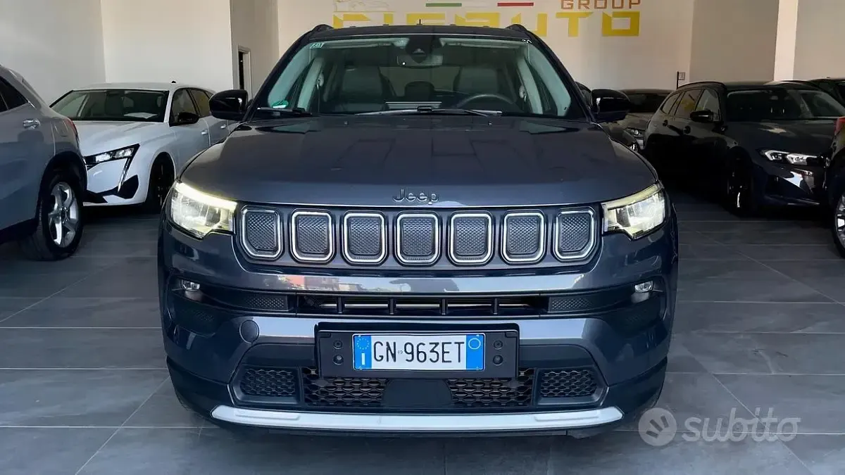 Usata Jeep Compass Night Eagle 131 CV (96 kW) 2023 Grigio SUV