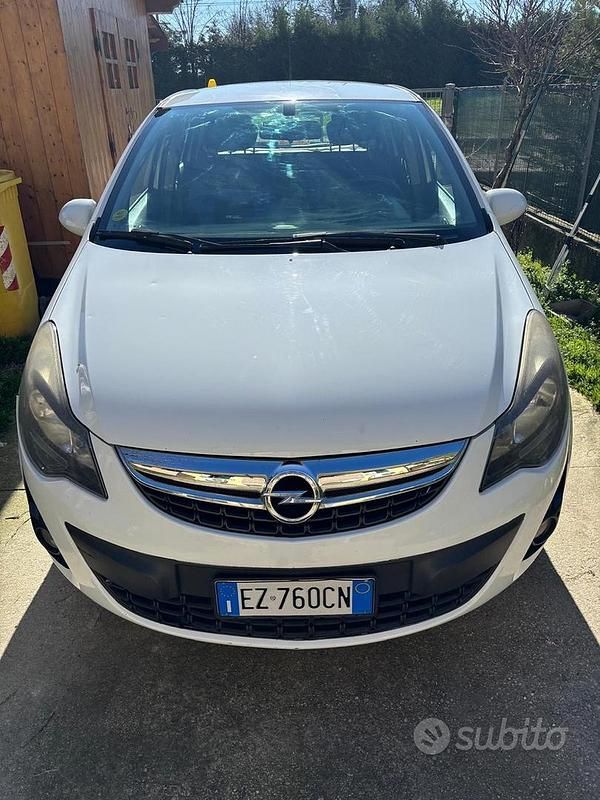 Usata Opel Corsa 86 CV (63 kW) 2015 Bianco Utilitaria
