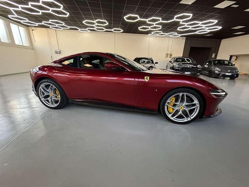 Usata Ferrari Roma 620 CV (456 kW) 2022 Rosso fiorano Coupé