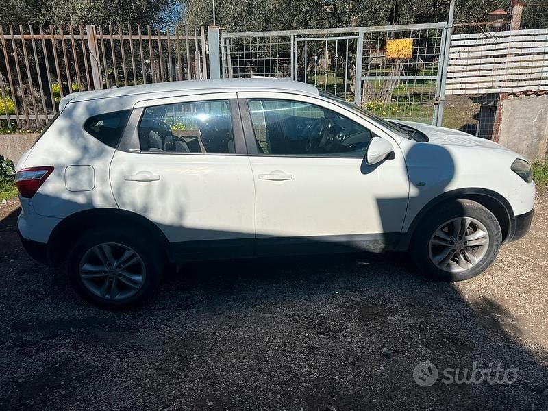 Usata Nissan Qashqai 110 CV (80 kW) 2011 Bianco SUV