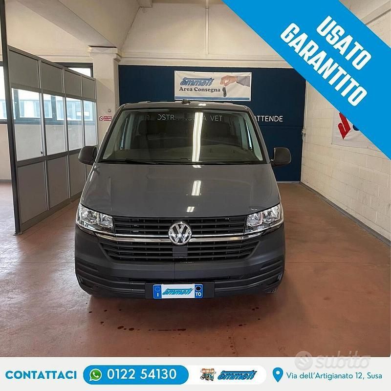 Usata VW Caravelle Trendline 110 CV (80 kW) 2021 Grigio Monovolume