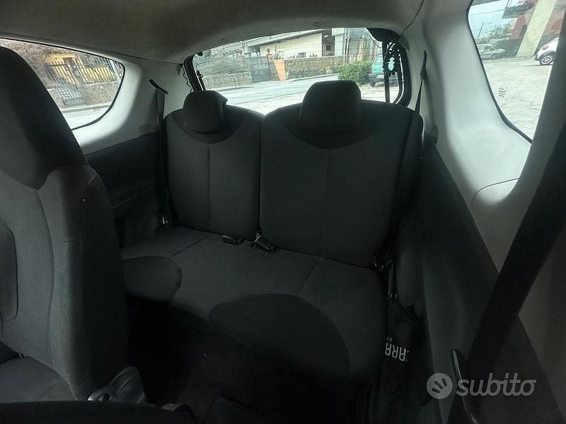 Usata Toyota Aygo 67 CV (49 kW) 2009 Grigio Utilitaria