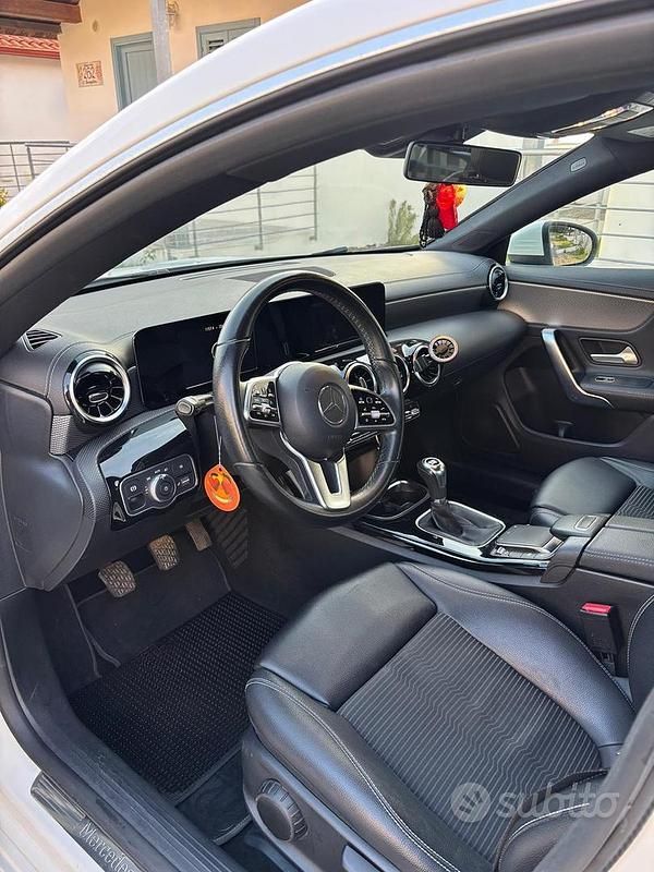 Usata Mercedes CLA180 116 CV (85 kW) 2020 Bianco Berlina