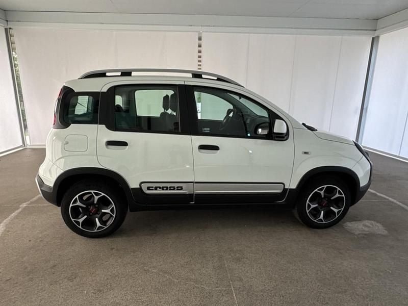 Usata Fiat Panda Cross Cross 70 CV (51 kW) 2021 Bianco Utilitaria