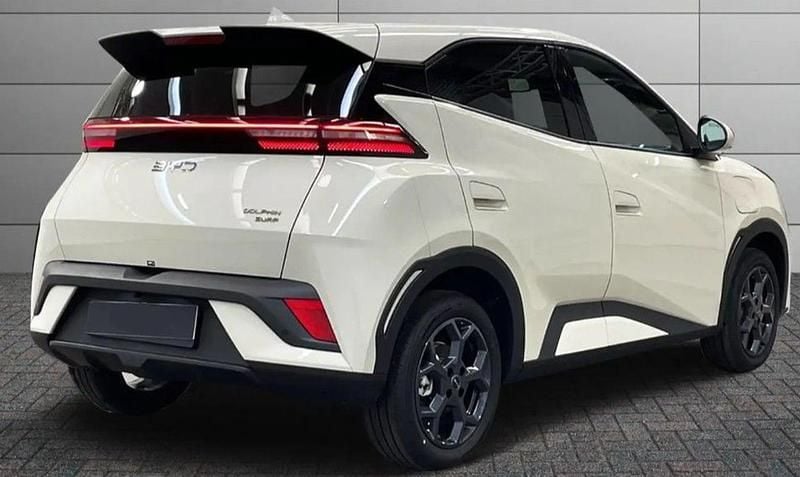 Usata BYD Dolphin Surf Boost 39 kW (54 CV) 2025 Apricity white Utilitaria