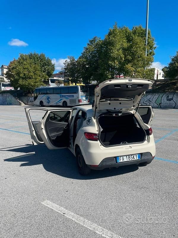 Usata Renault Clio IV 75 CV (55 kW) 2015 Bianco Berlina