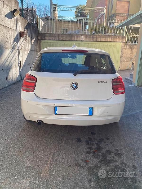 Usata BMW 118 143 CV (105 kW) 2014 Bianco Utilitaria