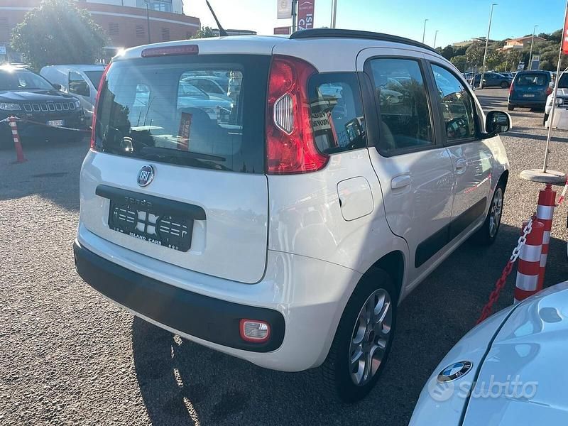 Begagnad Fiat Panda Lounge 85 HK (62 kW) 2014 Vit Sedan