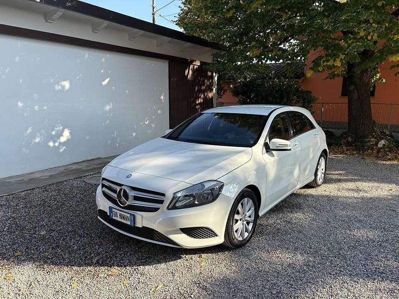 Usata Mercedes A160 Executive 90 CV (66 kW) 2015 Bianco Berlina