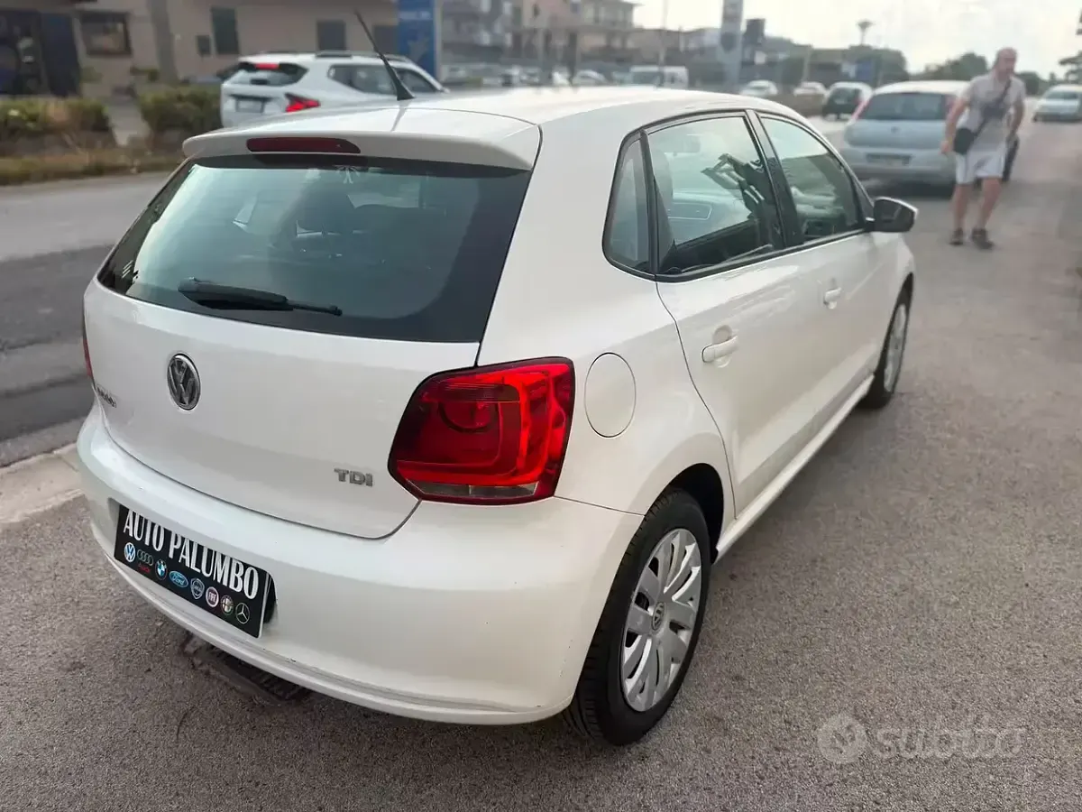 Usata VW Polo 75 CV (55 kW) 2014 Bianco Utilitaria