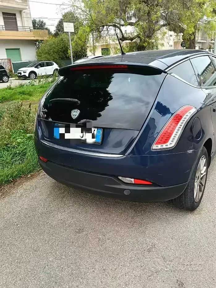 Usata Lancia Delta 2011 Bluazzurro Utilitaria