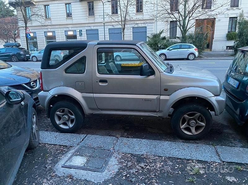 Usata Suzuki Jimny 80 CV (58 kW) 2000 SUV