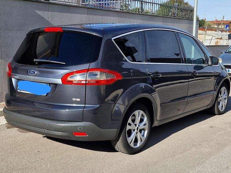 Begagnad Ford S-MAX Titanium 163 HK (119 kW) 2011 Other Minibuss
