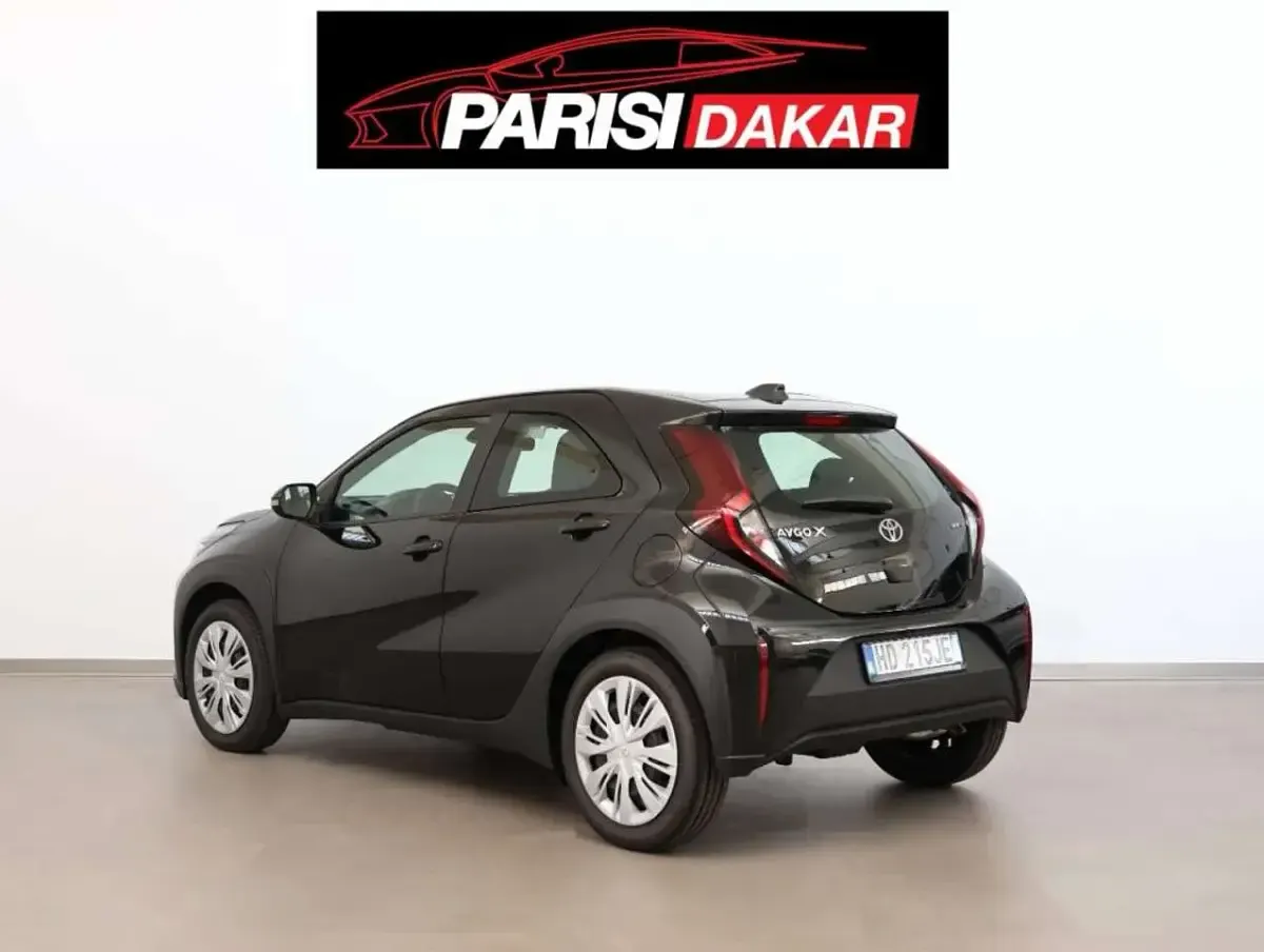 Nuova Toyota Aygo X 92 CV (67 kW) 2026 Nero SUV