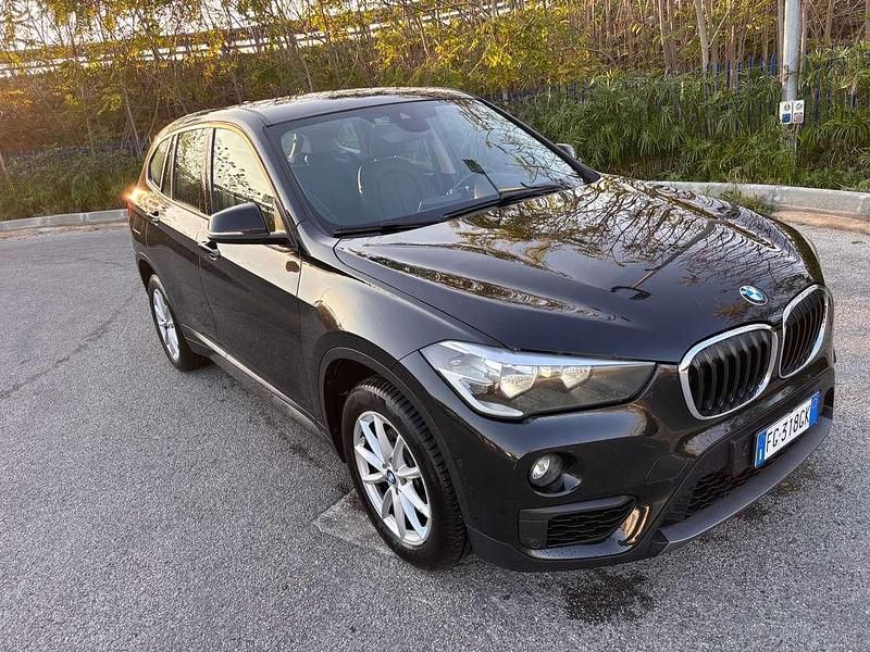 Usata BMW X1 Advantage 150 CV (110 kW) 2016 Nero SUV
