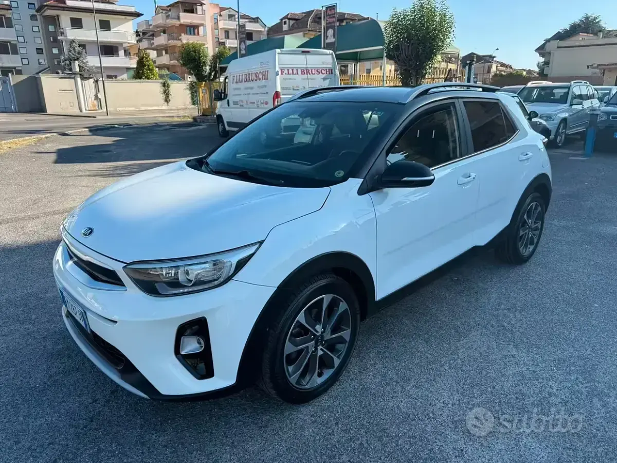 Usata Kia Stonic 110 CV (80 kW) 2018 Bianco SUV