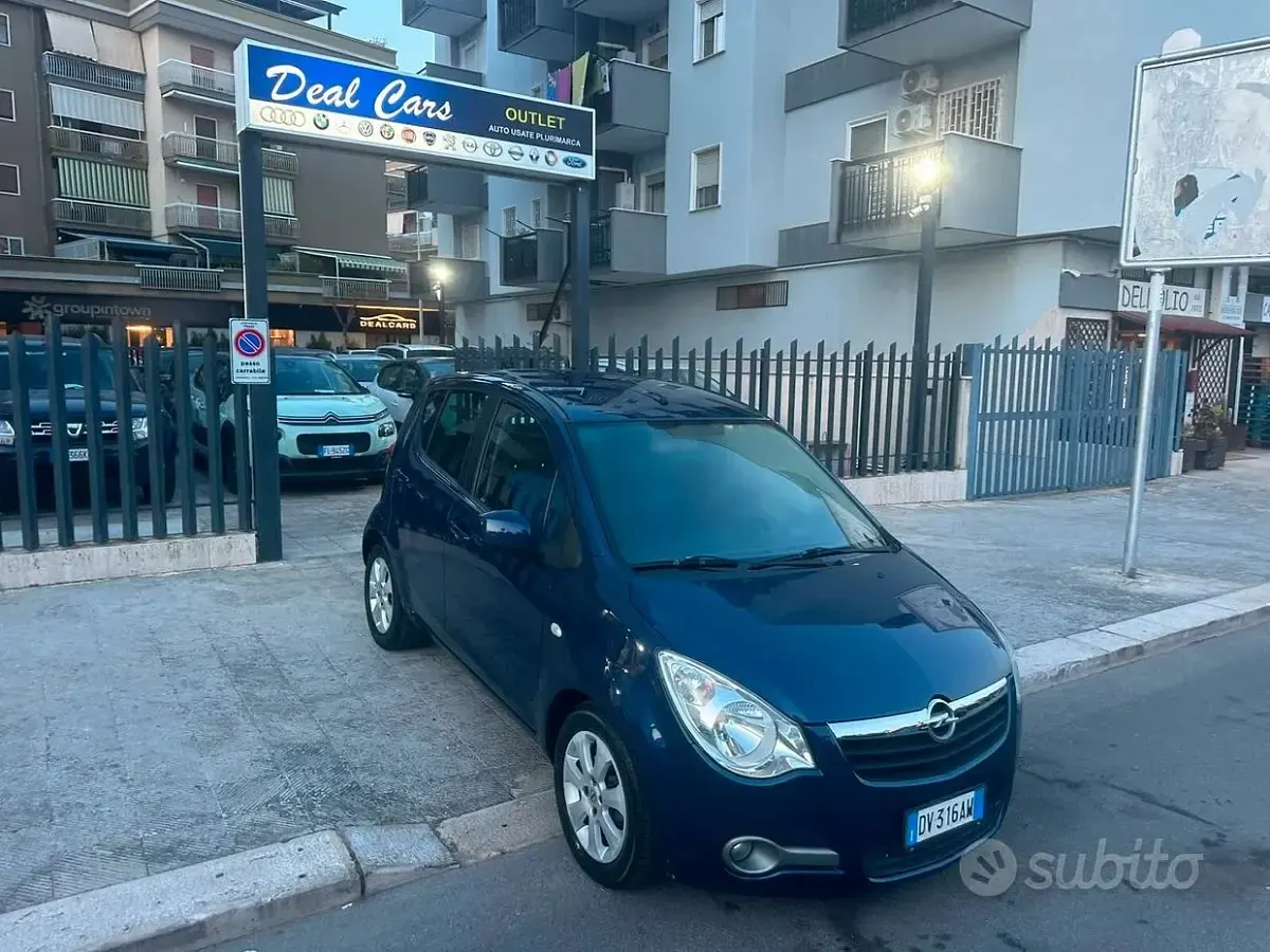 Usata Opel Agila Enjoy 65 CV (47 kW) 2009 Utilitaria