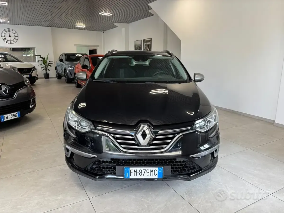 Usata Renault Mégane GrandTour Bose Edition 110 CV (80 kW) 2017 Nero Station wagon
