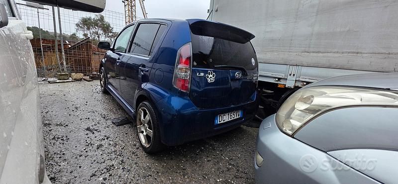 Usata Daihatsu Sirion 2005 Blu Utilitaria