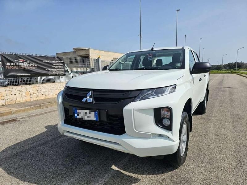 Bianco Usata 2021 Mitsubishi L200 Invite Pick-up | 22.200 € (Ottimo prezzo) - Immagine 1/4
