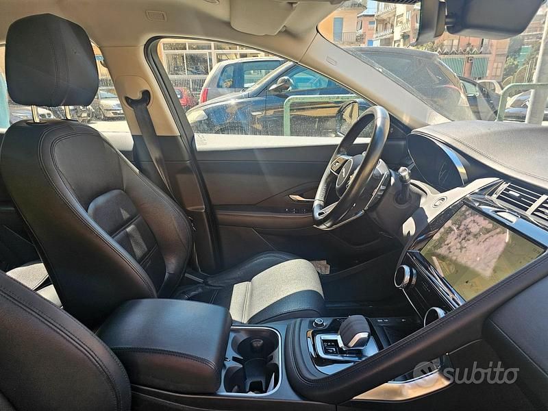Usata Jaguar E-Pace 160 CV (117 kW) 2021 Nero SUV