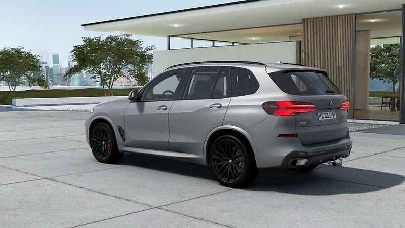 Nuova BMW X5 M Sport 298 CV (219 kW) 2025 Grigio SUV