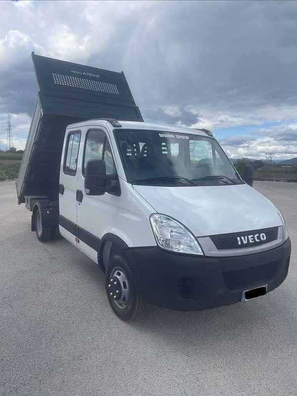 Usata Iveco Daily 150 CV (110 kW) 2011