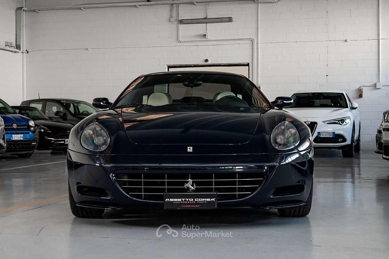 Usata Ferrari 612 540 CV (397 kW) 2004 Blu scuro Coupé