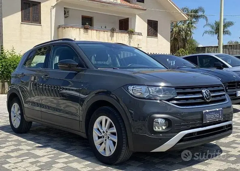 Usata VW T-Cross Style 110 CV (80 kW) 2021 Grigio SUV