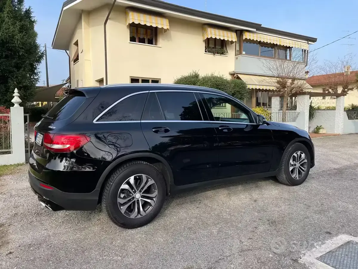 Usata Mercedes GLC220 Exclusive 170 CV (125 kW) 2016 Nero SUV