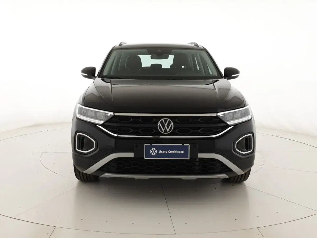 Używany VW T-Roc Life 116 KM (85 kW) 2025 Czarny SUV