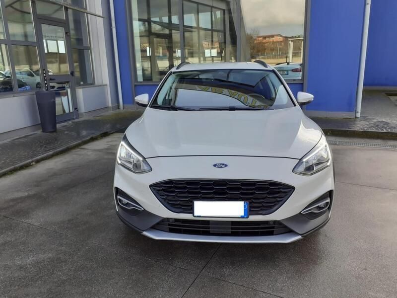 Usata Ford Focus Active 120 CV (88 kW) 2019 Beige Berlina