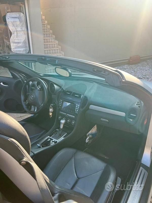 Usata Mercedes SLK200 163 CV (119 kW) 2005 Grigio Cabrio