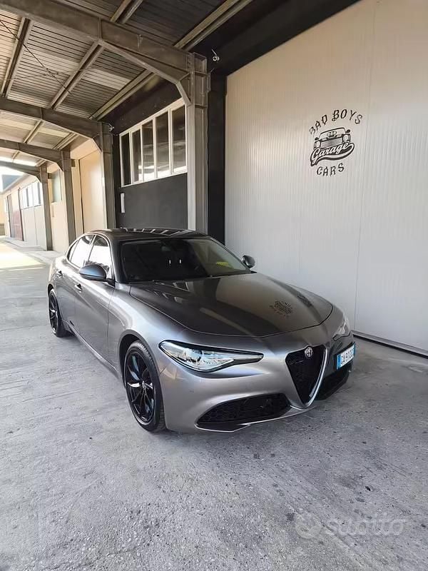 Usata Alfa Romeo Giulia 2020 Grigio Berlina
