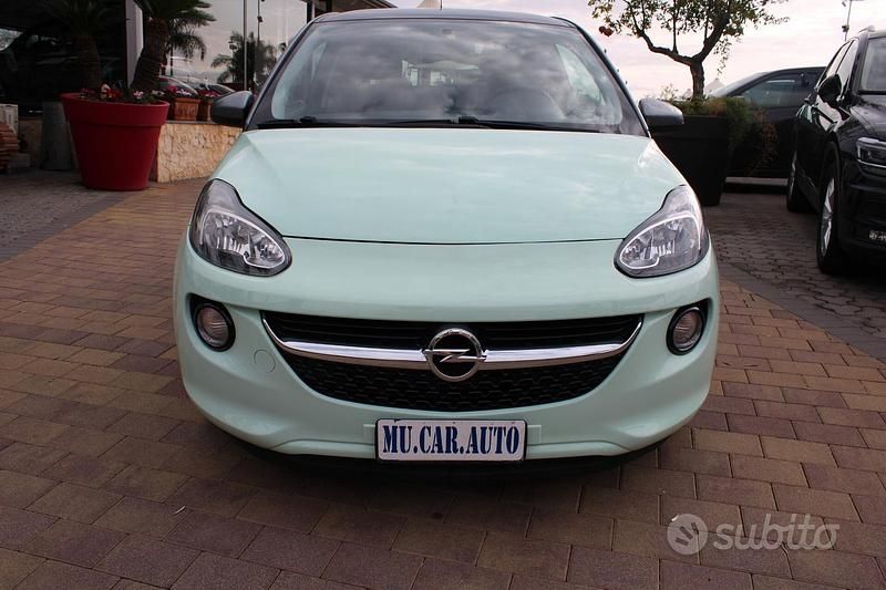 Usata Opel Adam Rocks Rocks 70 CV (51 kW) 2017 Verde Utilitaria