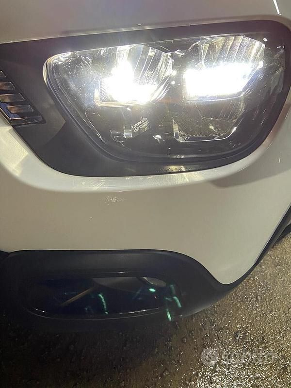 Usata Citroën C3 Feel 101 CV (74 kW) 2022 Bianco Furgone