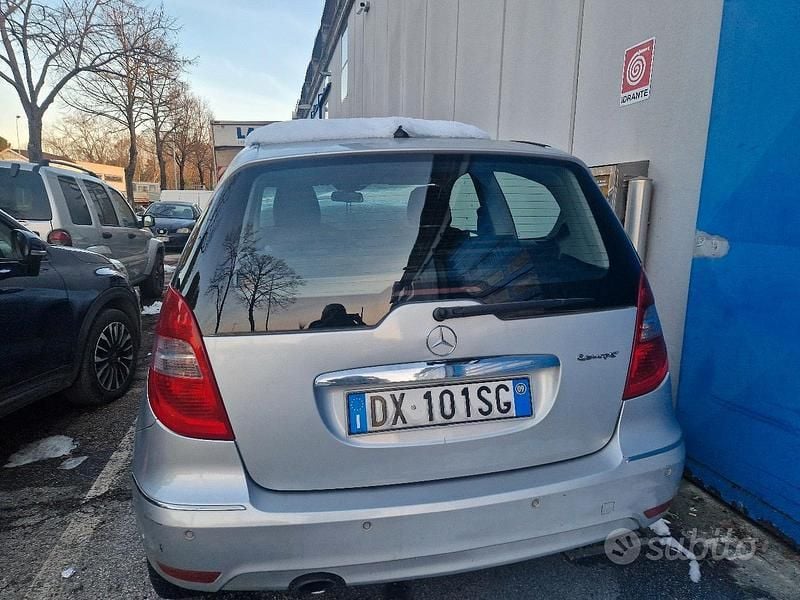 Usata Mercedes A150 95 CV (69 kW) 2009 Grigio Berlina