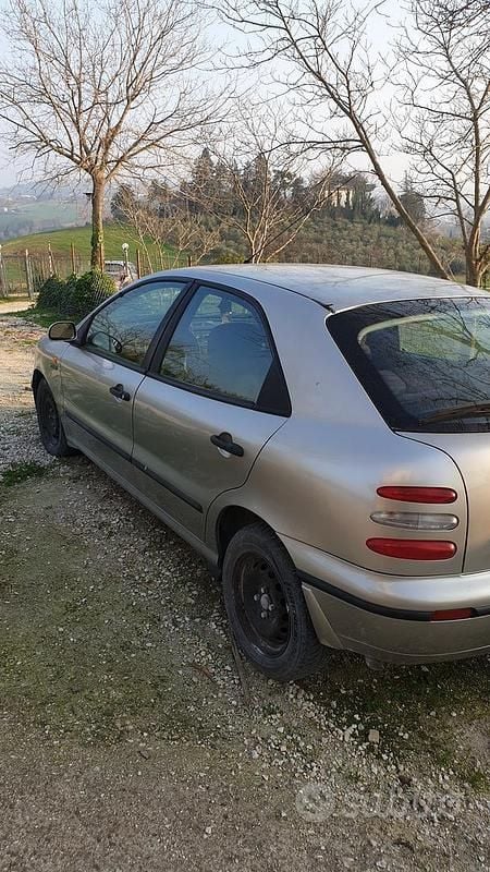 Usata Fiat Brava 105 CV (77 kW) 2000 Grigio Utilitaria