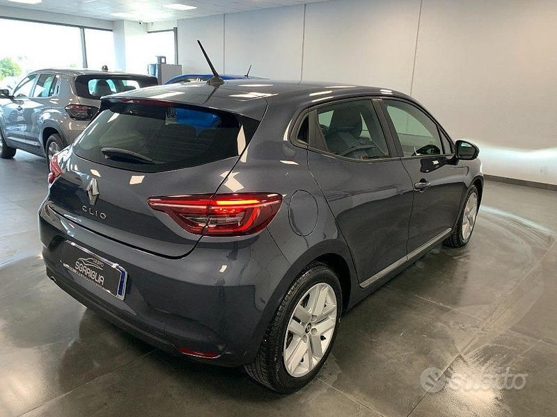 Usata Renault Clio V Zen 86 CV (63 kW) 2020 Grigio Berlina