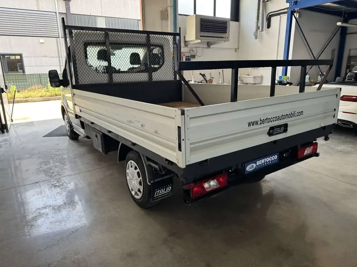 Usata Ford Transit 131 CV (96 kW) 2021 Bianco Furgone