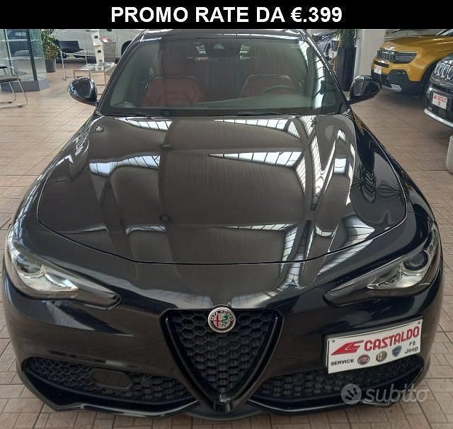 Nero Usata 2021 Alfa Romeo Giulia Veloce Tre volumi | 29.990 € (Super prezzo) - Immagine 1/4